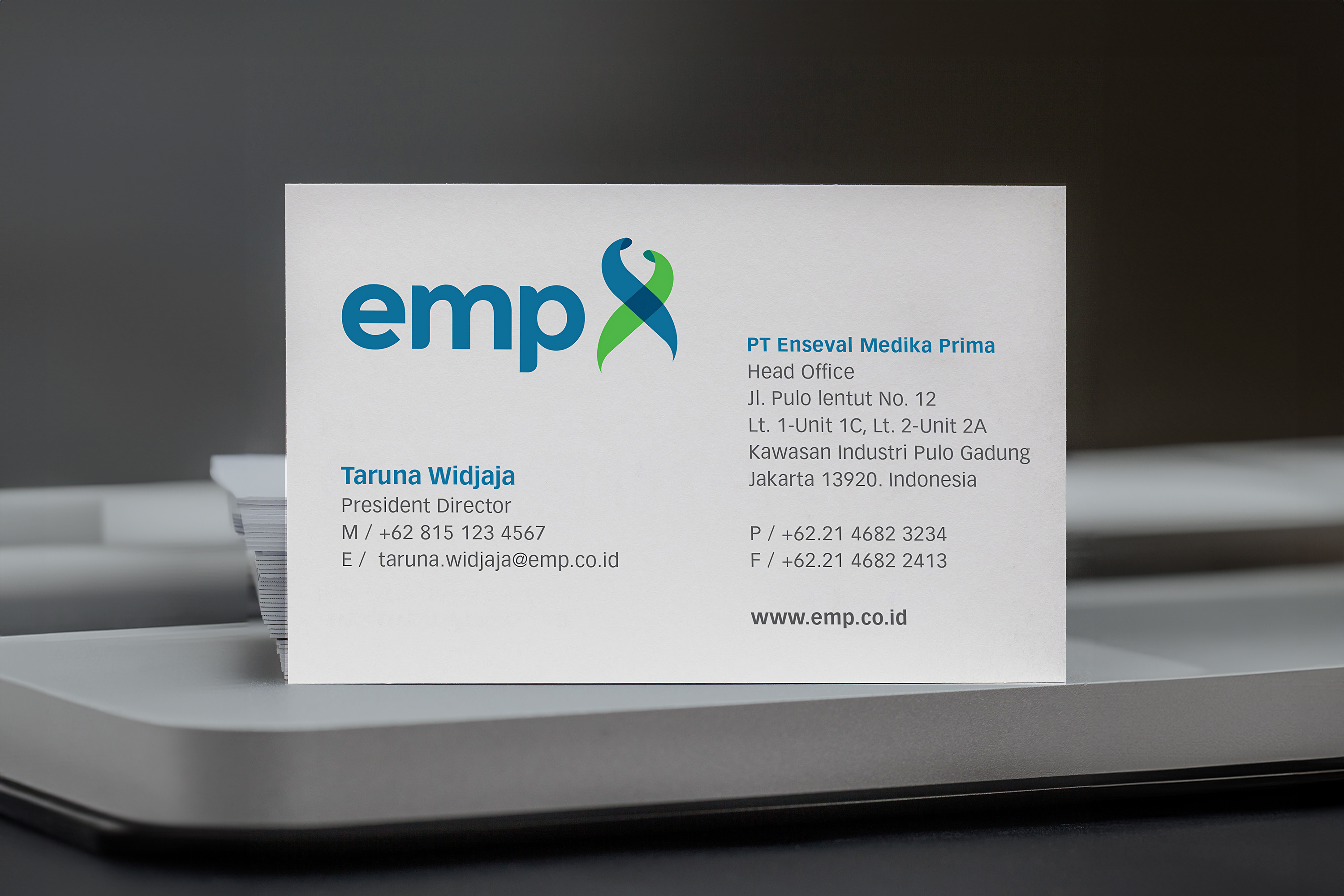 01-EMP-Business-Card